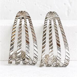 Vtg Silver Tone Open Work Hoop Earrings Southwest Chevron Statement Studs 1.75”